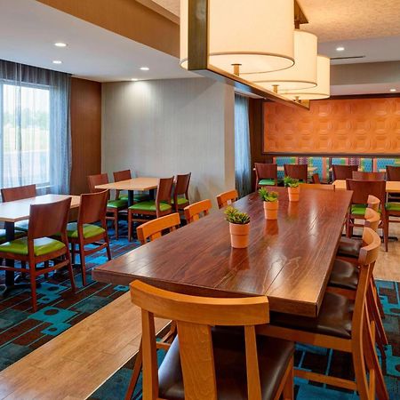 Fairfield Inn By Marriott Richmond New Paris Ngoại thất bức ảnh